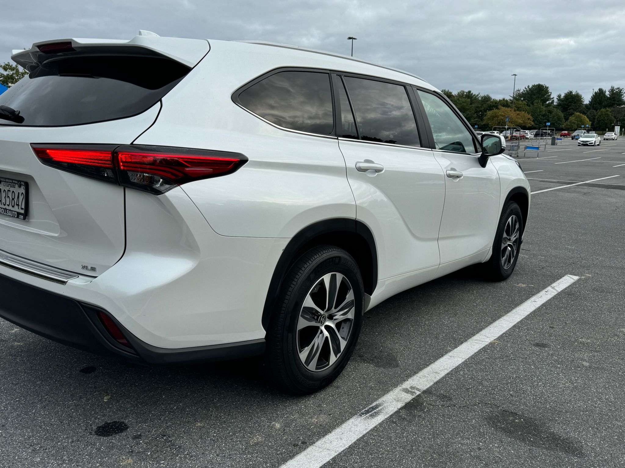 
								2023 TOYOTA HIGHLANDER XLE full									